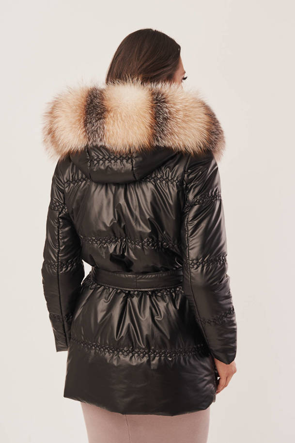 Čierna dámska páperová bunda s kapucňou